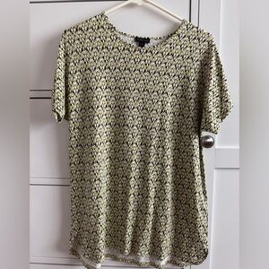 J. Jill Black and Green Boxy Short Sleeve Tunic